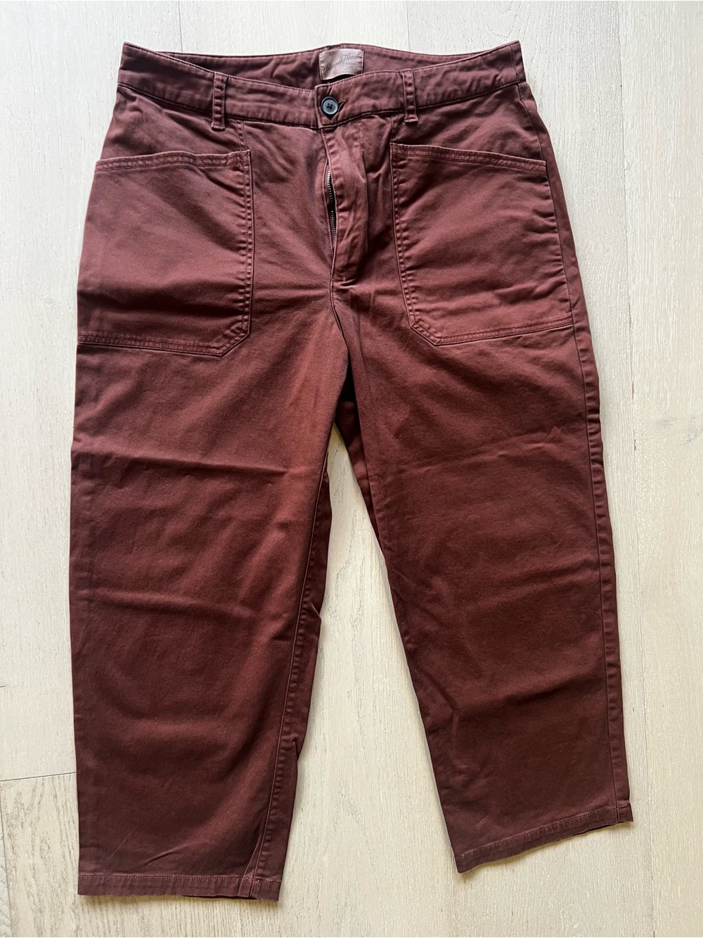 Universal Thread Cropped Chinos in Rust